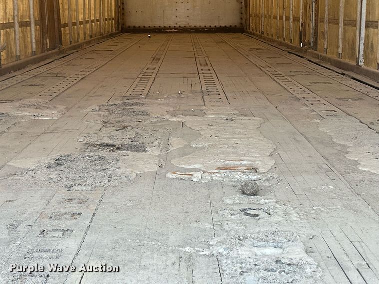 image for item DR4742 1995 NuVan  side curtain trailer