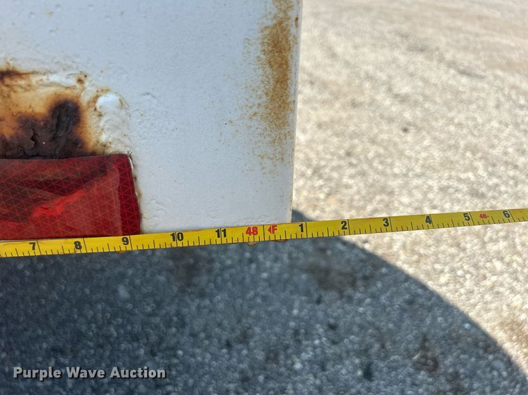 image for item DR4742 1995 NuVan  side curtain trailer