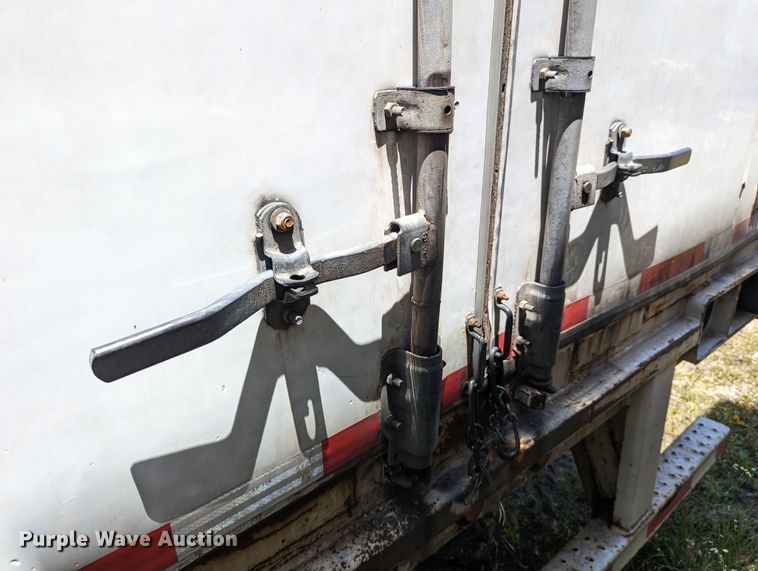 image for item DR6976 1996 Stoughton  dry van trailer