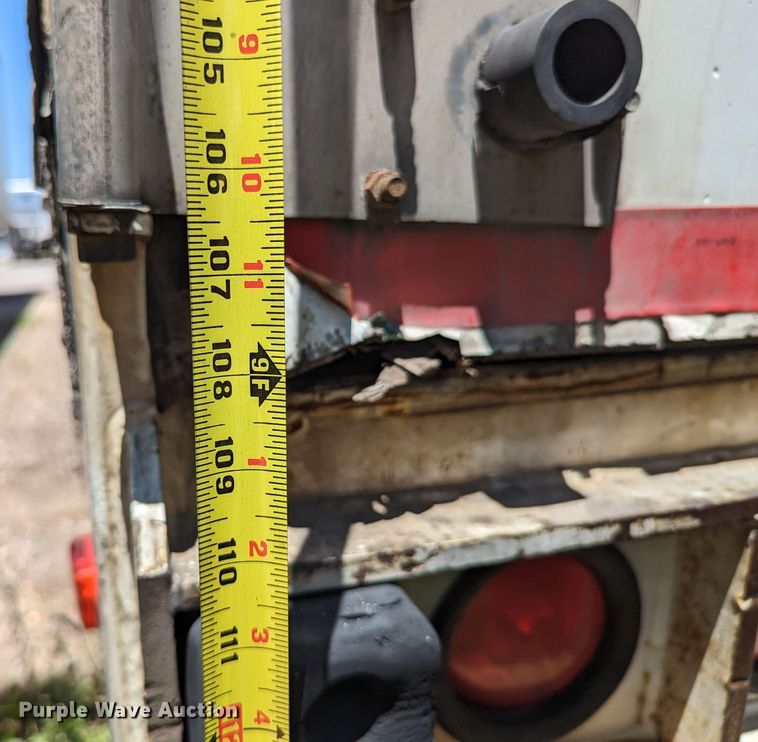 image for item DR6976 1996 Stoughton  dry van trailer