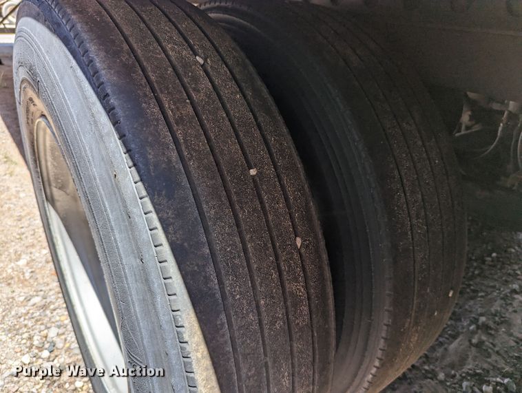 image for item DR6976 1996 Stoughton  dry van trailer