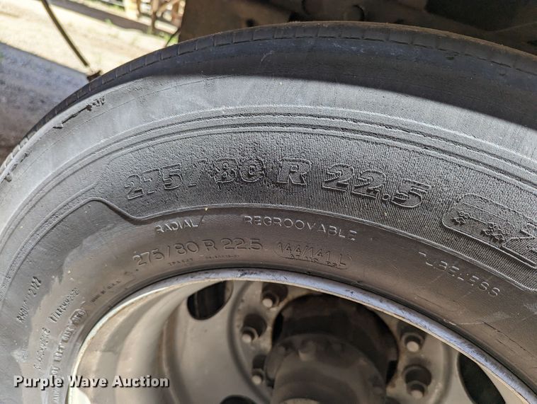 image for item DR6976 1996 Stoughton  dry van trailer