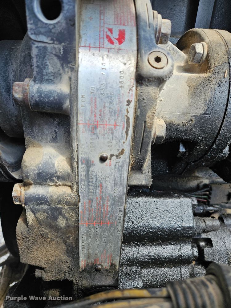 image for item DS6471 1998 International 9400 semi truck