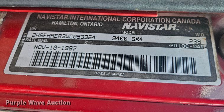 image for item DS6471 1998 International 9400 semi truck