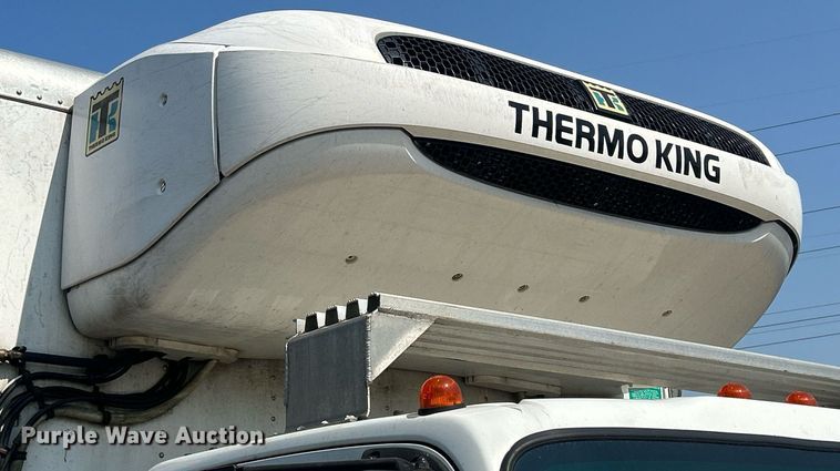 image for item DS8995 2016 Isuzu NRR  refrigerated truck