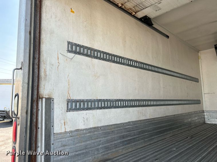 image for item DS8995 2016 Isuzu NRR  refrigerated truck