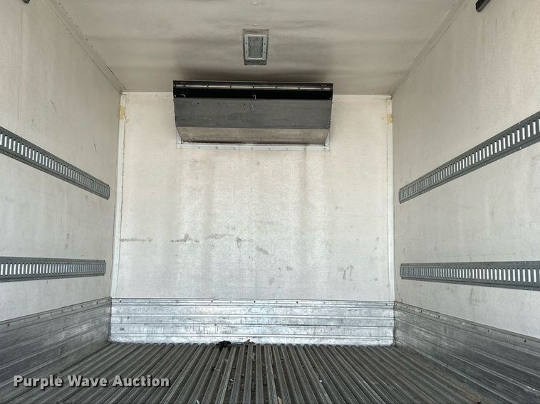 image for item DS8995 2016 Isuzu NRR  refrigerated truck