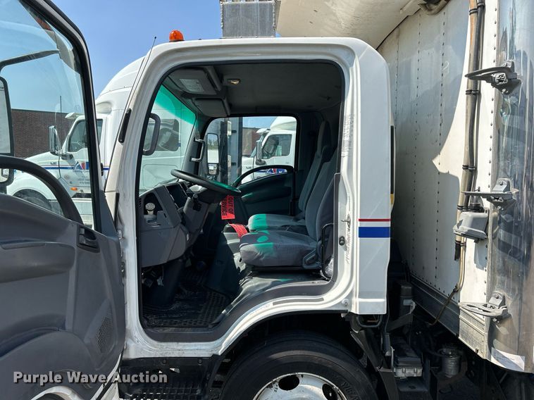 image for item DS8995 2016 Isuzu NRR  refrigerated truck