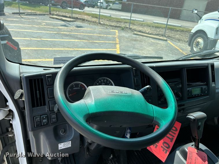 image for item DS8995 2016 Isuzu NRR  refrigerated truck