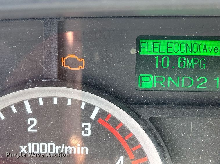 image for item DS8995 2016 Isuzu NRR  refrigerated truck