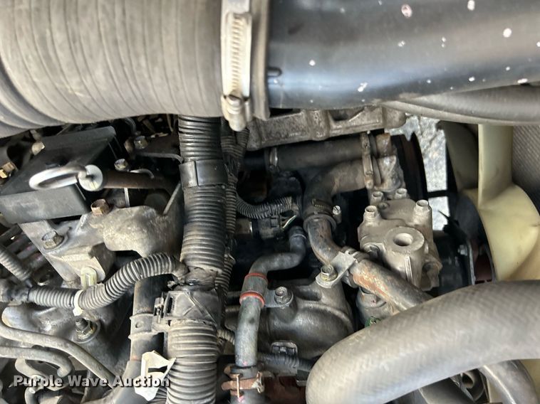 image for item DS8995 2016 Isuzu NRR  refrigerated truck