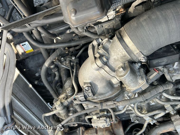 image for item DS8995 2016 Isuzu NRR  refrigerated truck