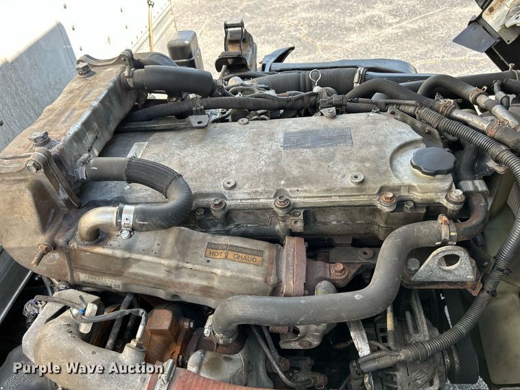 image for item DS8995 2016 Isuzu NRR  refrigerated truck