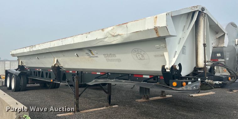 image for item DS8999 2005 Thurston  side dump trailer