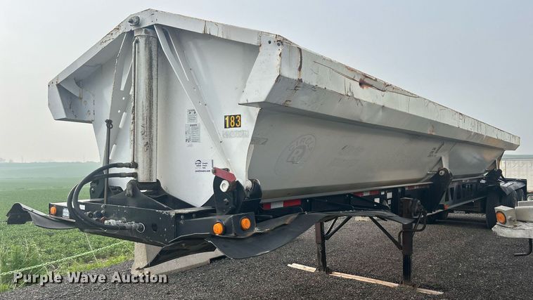 image for item DS8999 2005 Thurston  side dump trailer