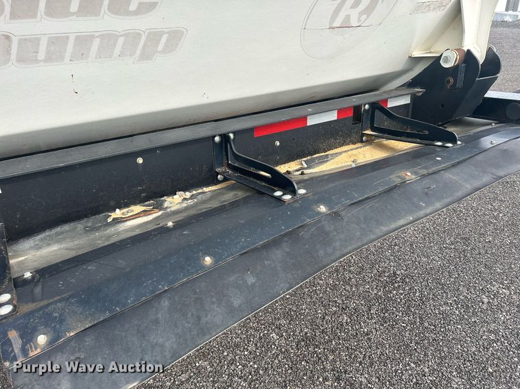 image for item DS8999 2005 Thurston  side dump trailer