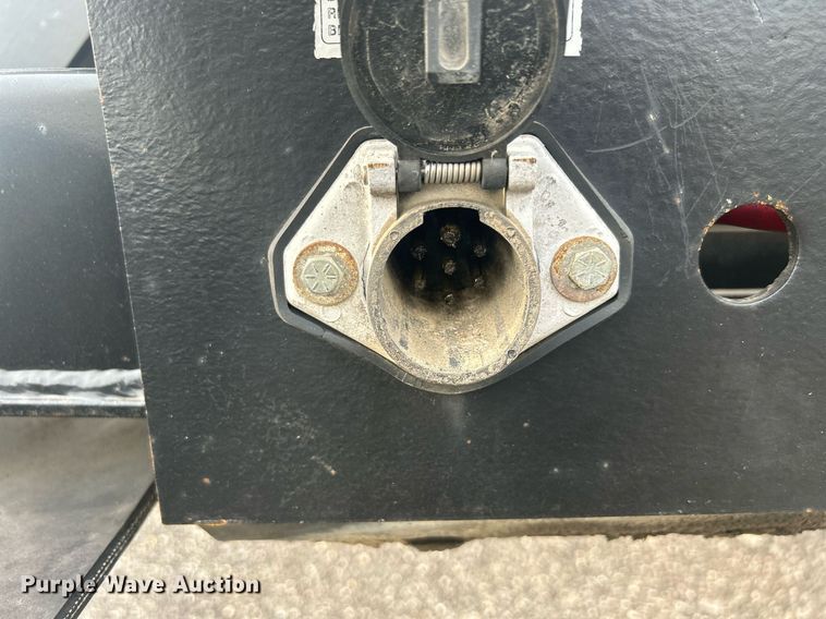 image for item DS8999 2005 Thurston  side dump trailer