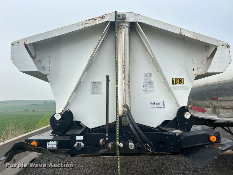 image for item DS8999 2005 Thurston  side dump trailer