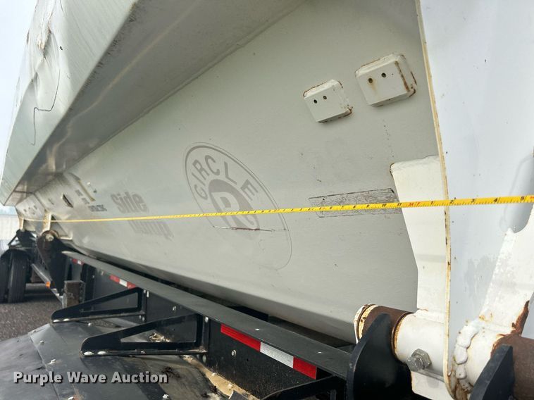 image for item DS8999 2005 Thurston  side dump trailer