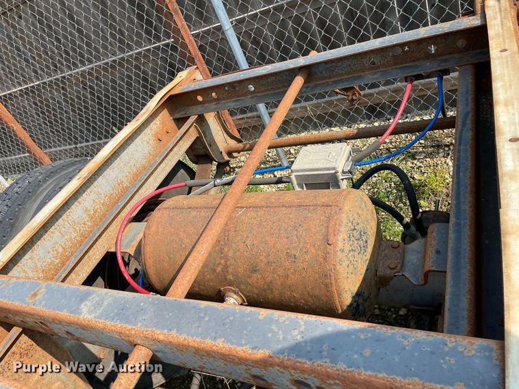 image for item GA9663 Hutchens Industries  rear axle assembly