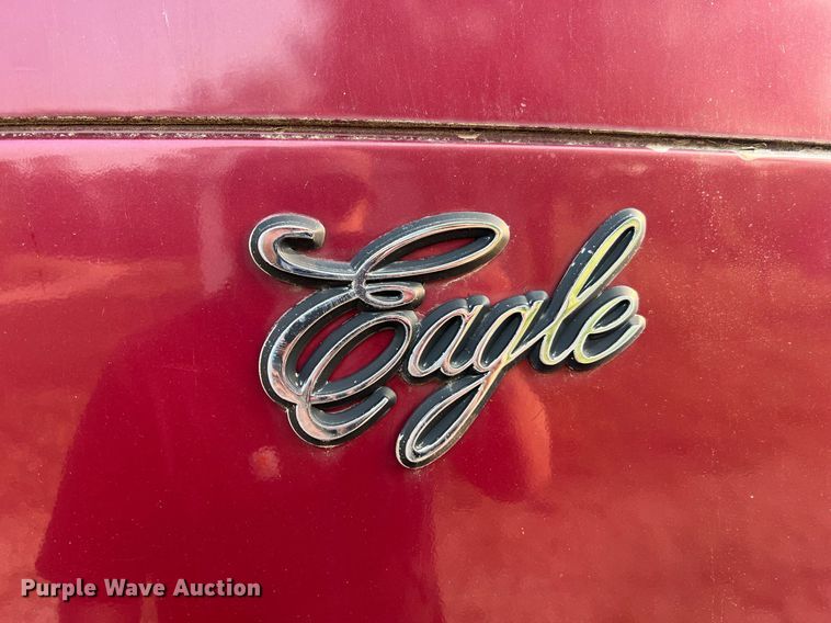 image for item II9150 1999 International 9400  semi truck