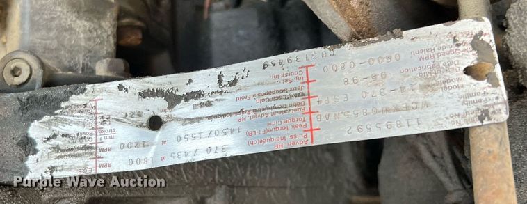 image for item II9150 1999 International 9400  semi truck