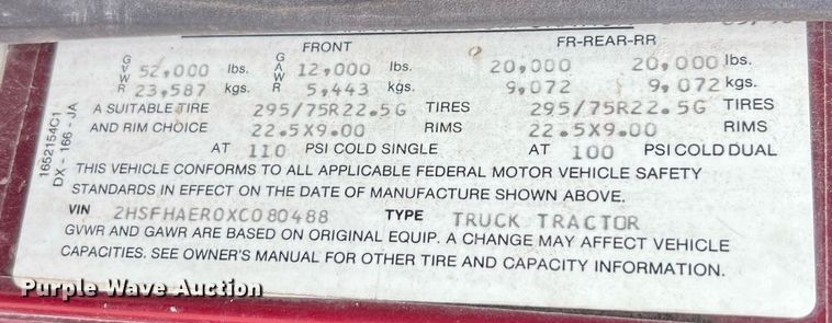 image for item II9150 1999 International 9400  semi truck