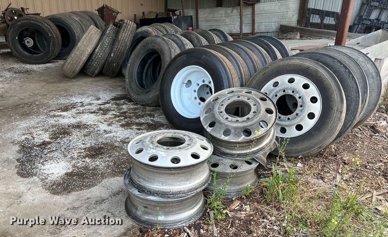 image for item II9151 Tires and wheels