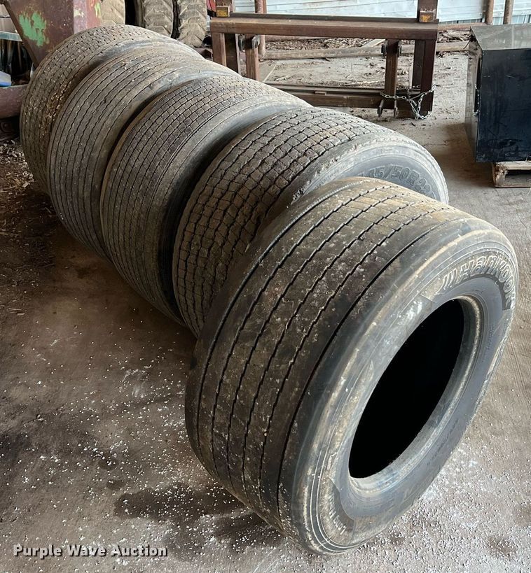 image for item II9151 Tires and wheels