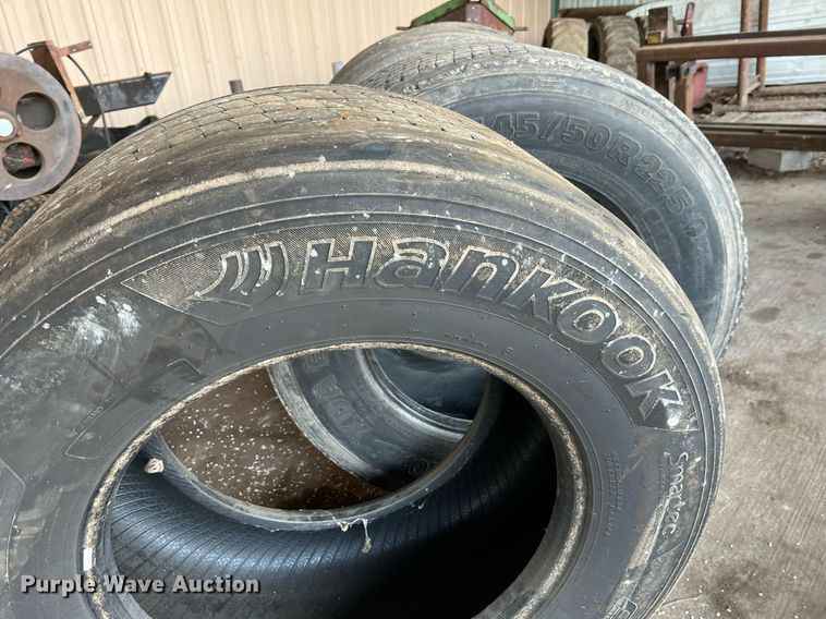 image for item II9151 Tires and wheels