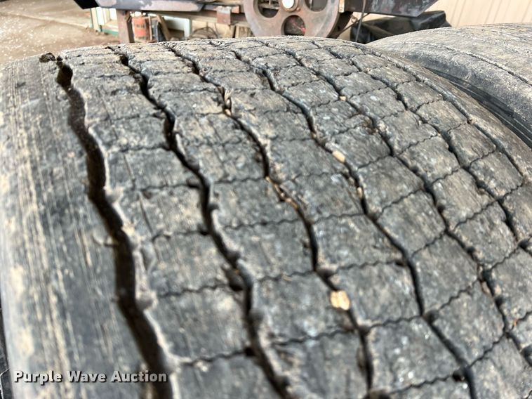 image for item II9151 Tires and wheels