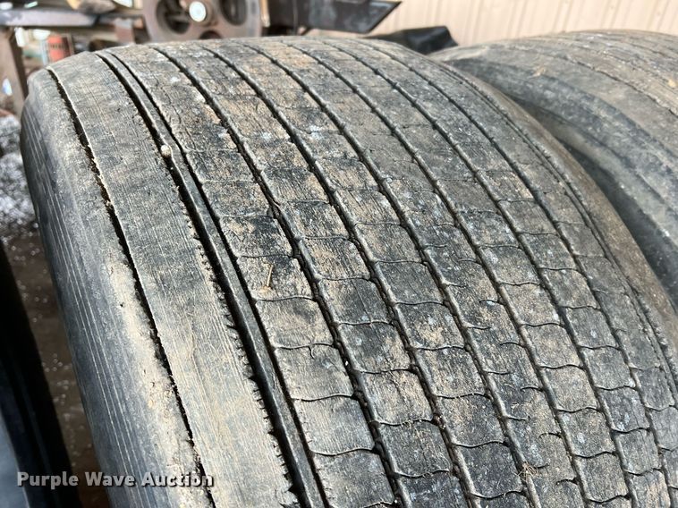 image for item II9151 Tires and wheels