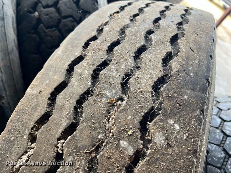 image for item II9151 Tires and wheels