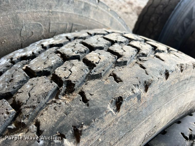 image for item II9151 Tires and wheels