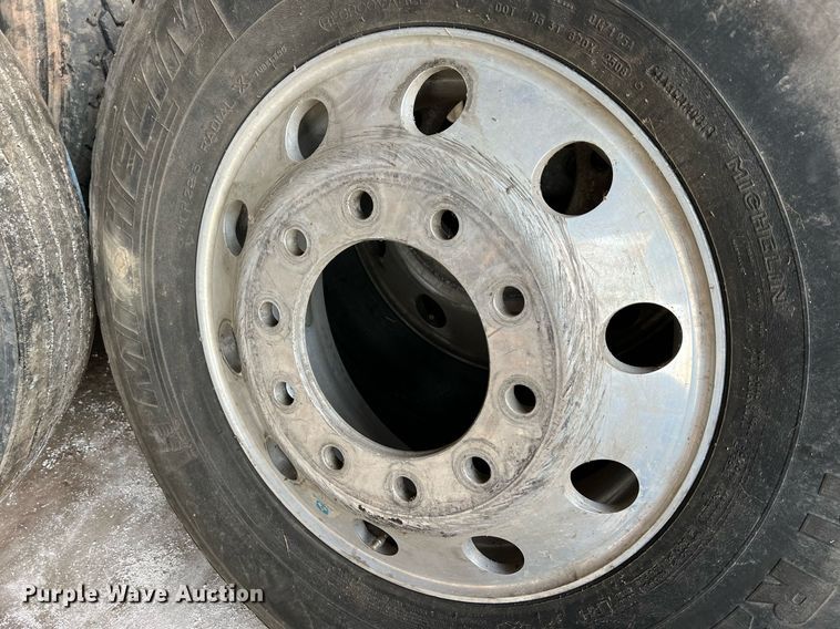 image for item II9151 Tires and wheels