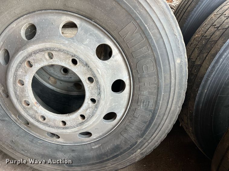 image for item II9151 Tires and wheels