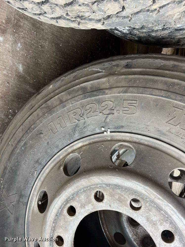 image for item II9151 Tires and wheels