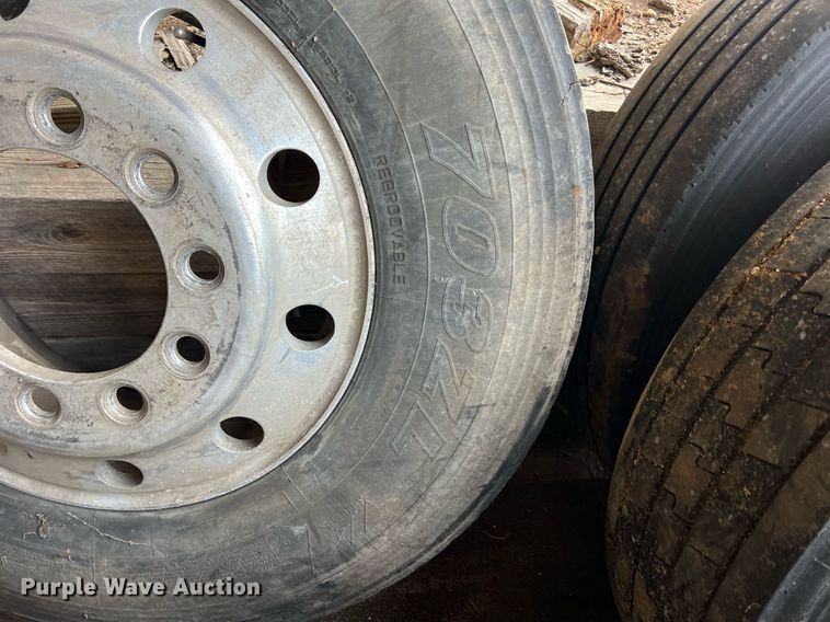 image for item II9151 Tires and wheels