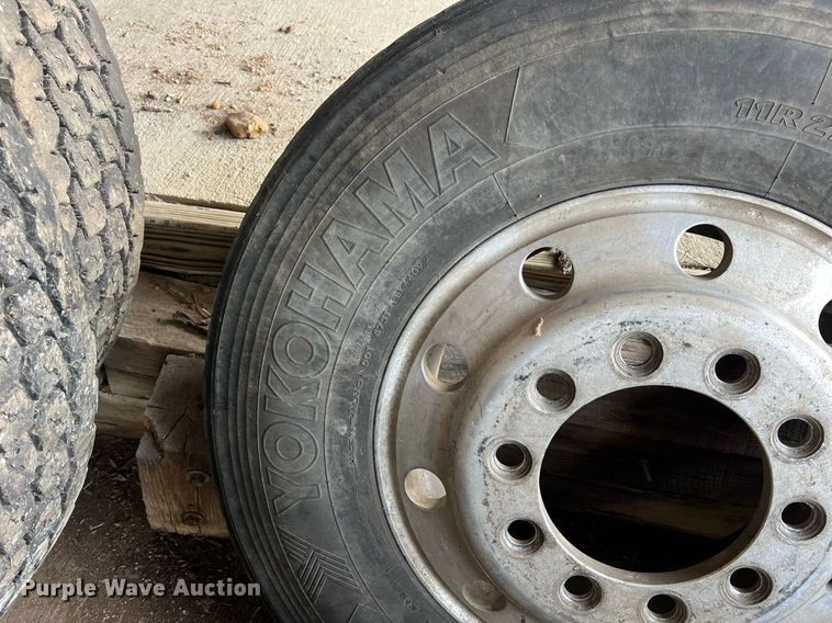 image for item II9151 Tires and wheels