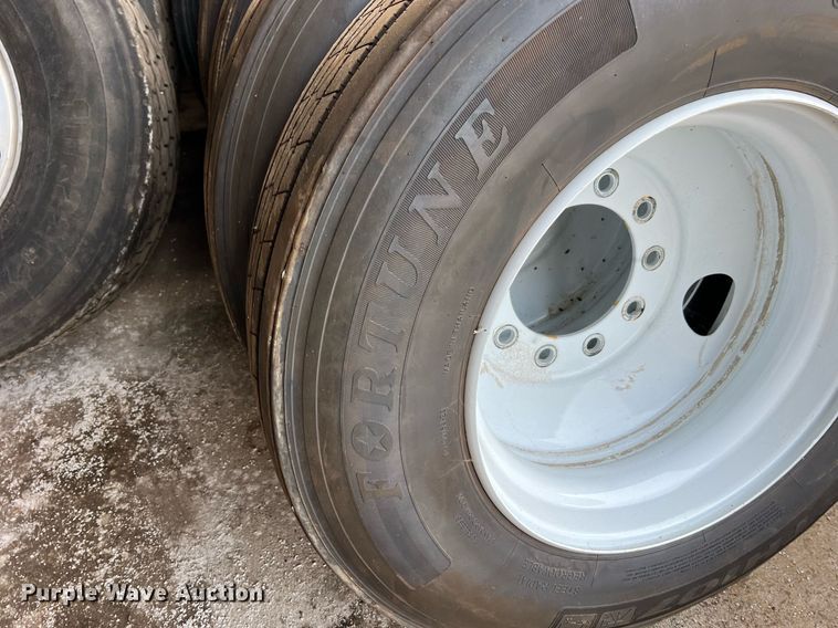 image for item II9151 Tires and wheels