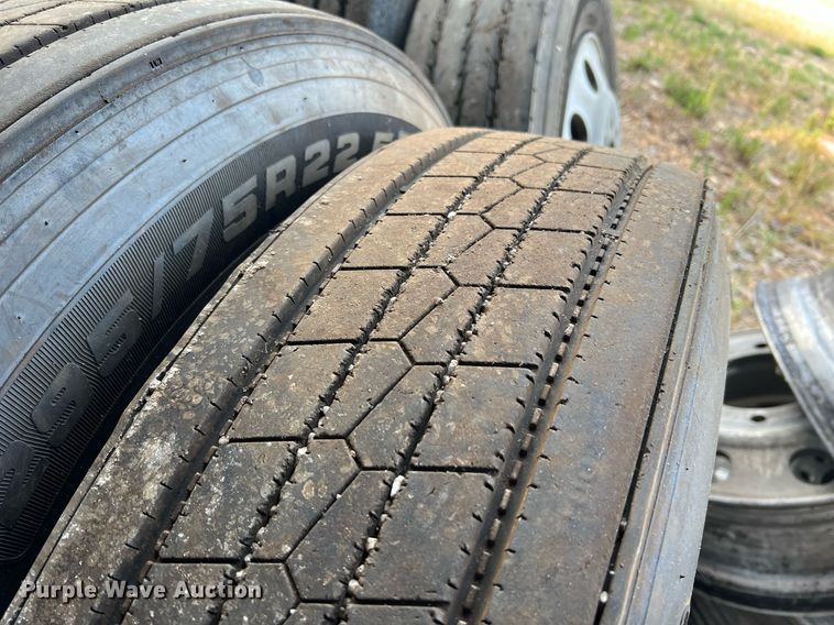 image for item II9151 Tires and wheels