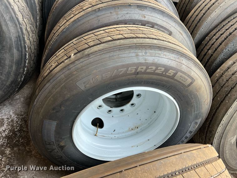 image for item II9151 Tires and wheels