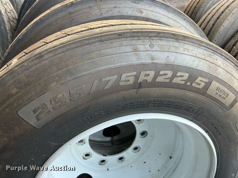 image for item II9151 Tires and wheels
