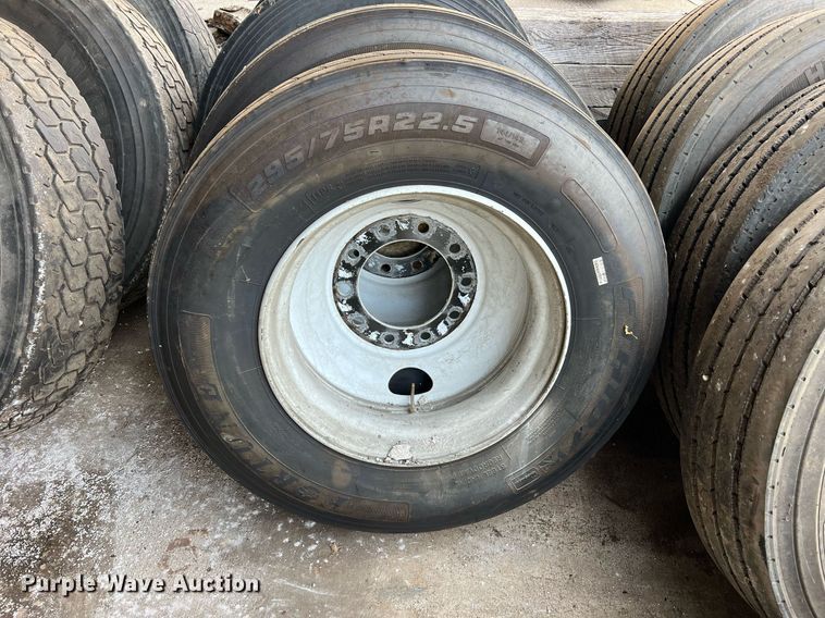 image for item II9151 Tires and wheels