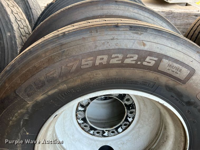 image for item II9151 Tires and wheels