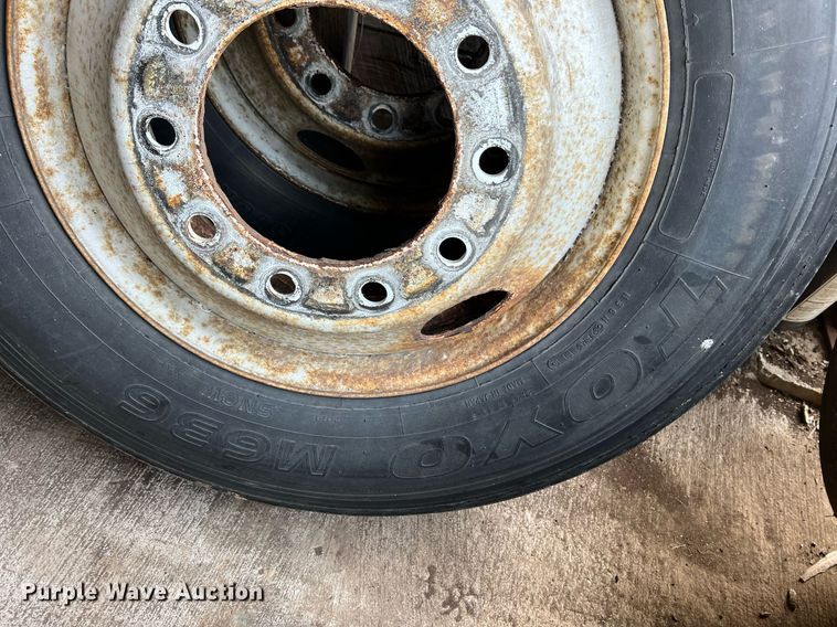 image for item II9151 Tires and wheels