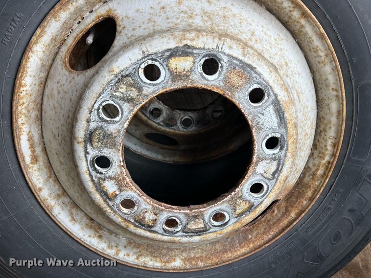 image for item II9151 Tires and wheels