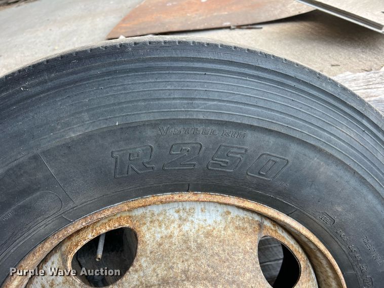 image for item II9151 Tires and wheels