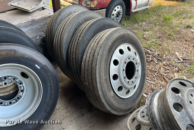 image for item II9151 Tires and wheels