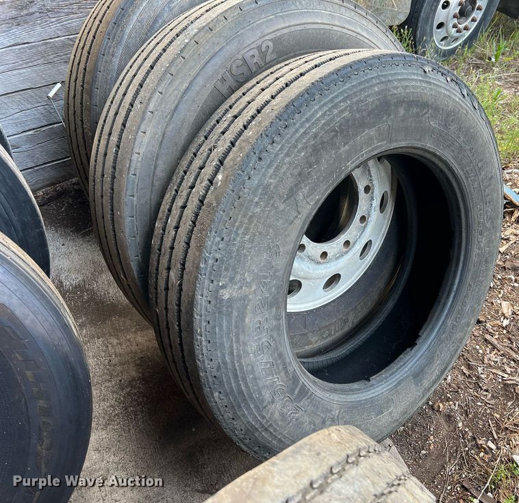 image for item II9151 Tires and wheels